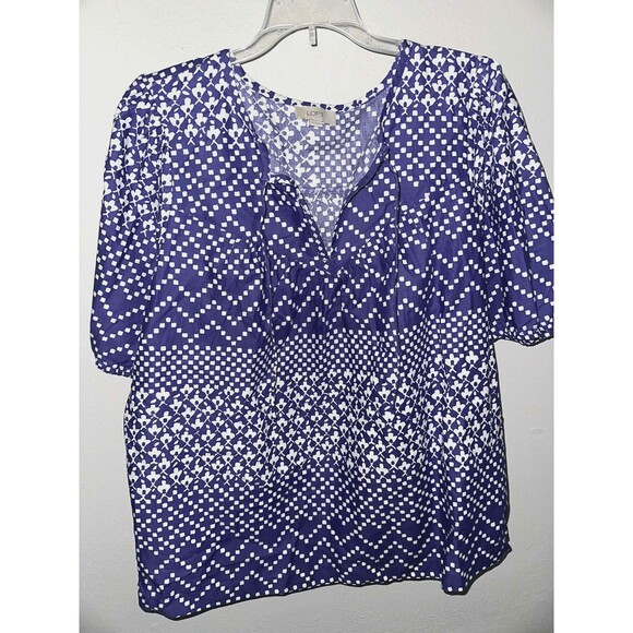 LOFT Blue & White Geometric Print Split Neck Blouse Sz M - Picture 2 of 4